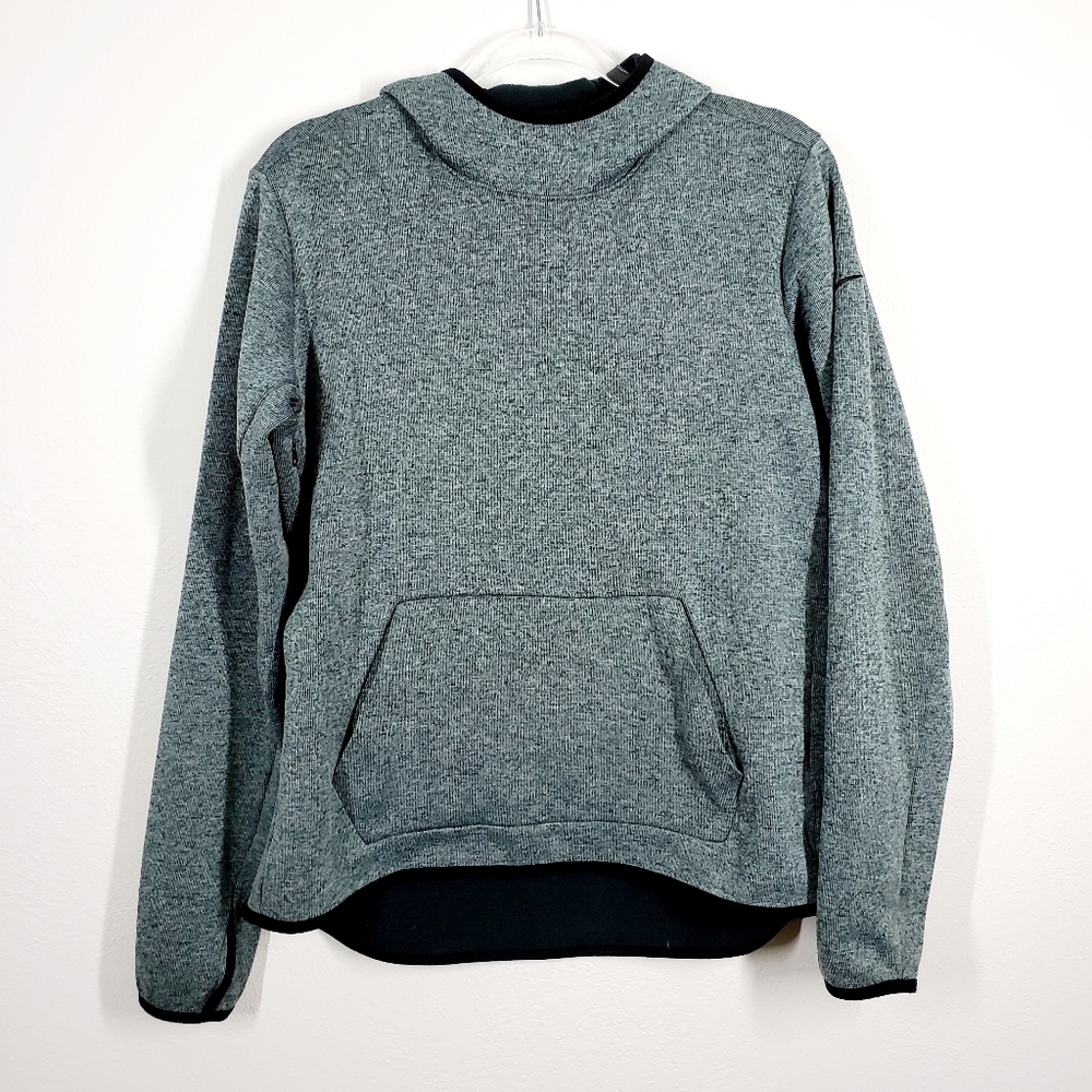 NIKE DRI FIT HOODED KANGROO POCKET SWEATSHIRT